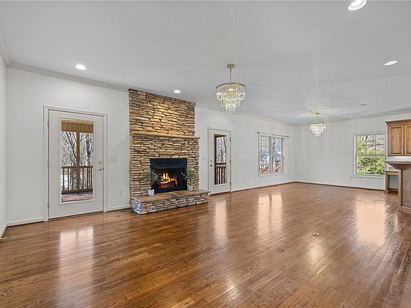 3rd image of 103 Steppingstone Way