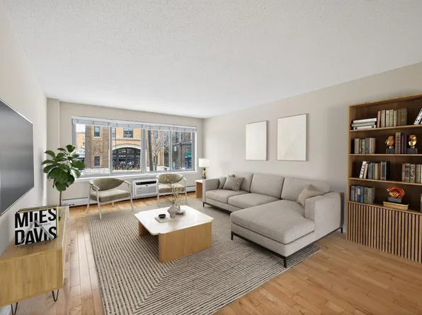 2727 43rd St W #201, Minneapolis, MN 55410