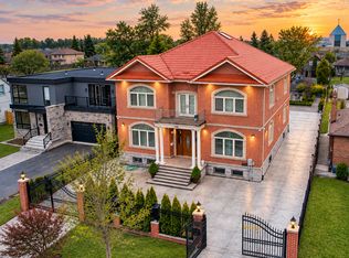 3480 Joan Dr, Mississauga, ON L5B1T5