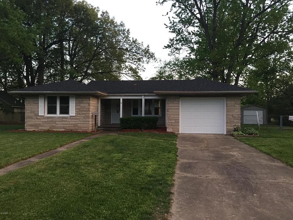 1st image of 8 Marberry Dr