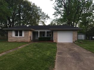 8 Marberry Dr, Metropolis, IL 62960