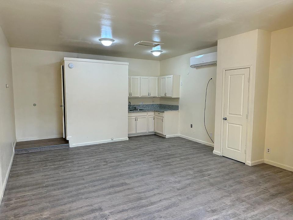 1st image of 600 Bird St