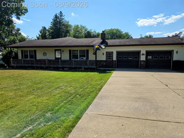 710 Wood St, Stockbridge, MI 49285
