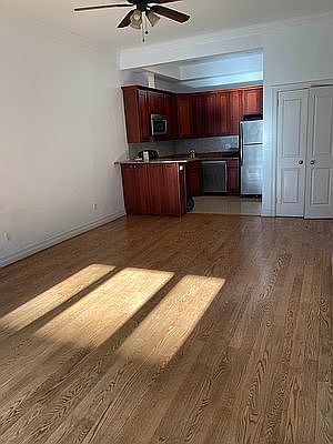 2nd image of 916 Manhattan Ave #2F
