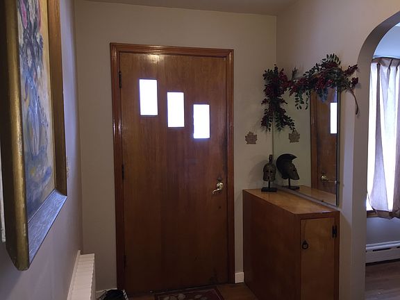 2nd image of 29 Hillcrest Dr