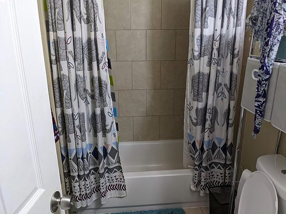3rd image of 5835 Albert Dr #3