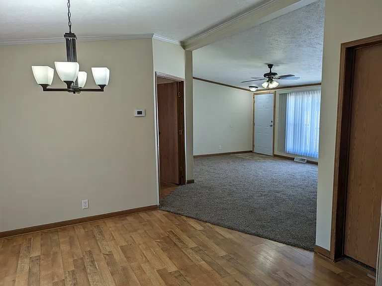 Broadview Estates — Photo 40