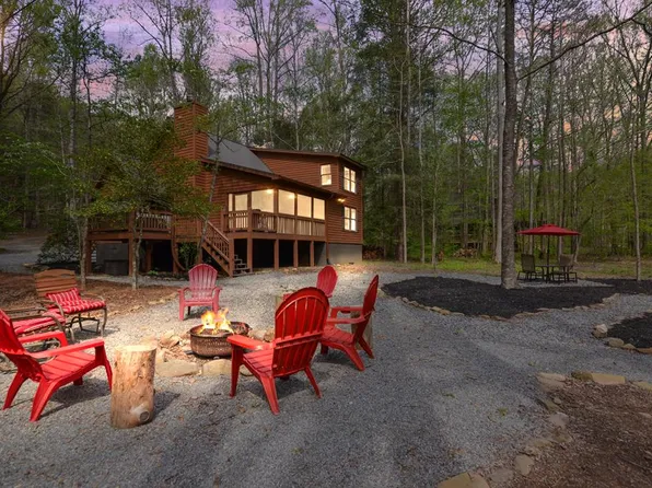 514 Vanilla Ln, Ellijay, GA 30536