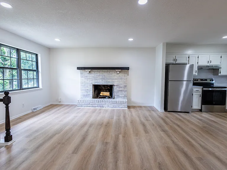 8659 Riggs St — Photo 4