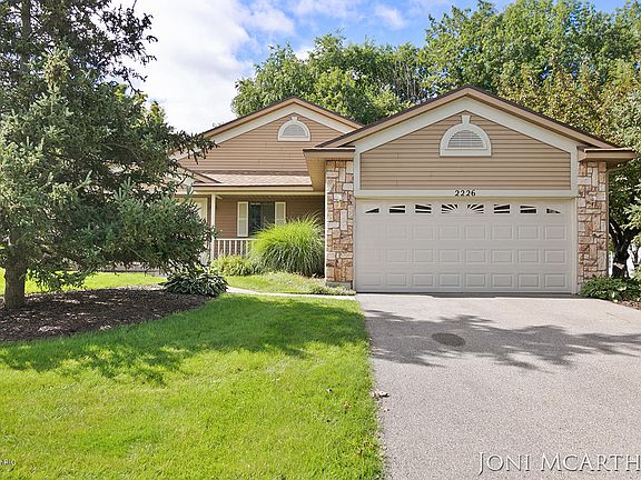 2nd image of 2226 Bridle Creek St SE
