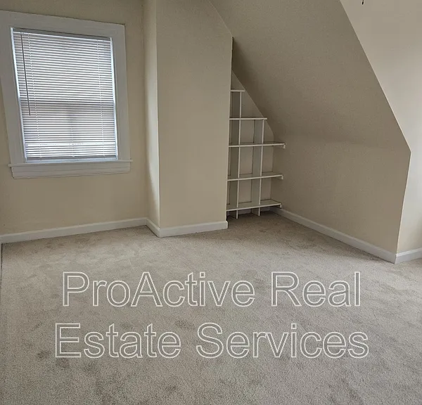 910 Colonial Ave — Photo 28