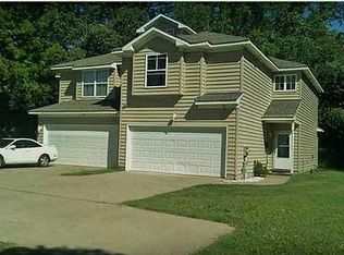 2 Mohican Dr, Portsmouth, VA 23701