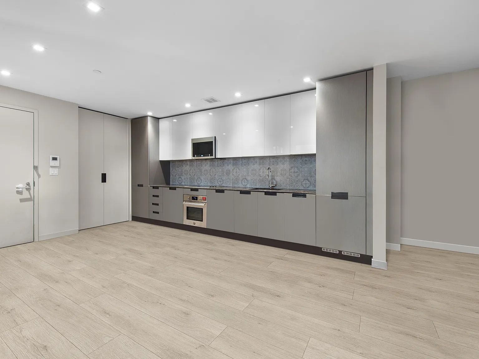 114 Mulberry Street — Photo 1