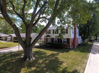 1939 W Riverview Ave, Decatur, IL 62522