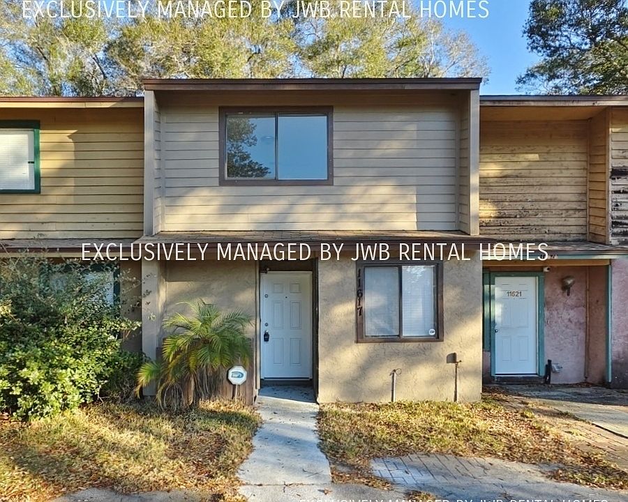 1st image of 11617 Dunes Way Dr N