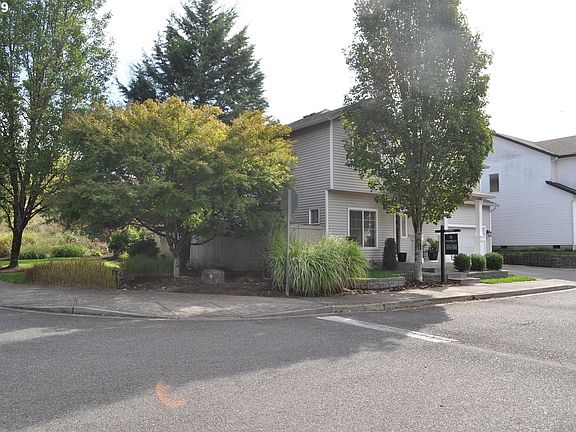 2nd image of 4105 SE 187th Pl