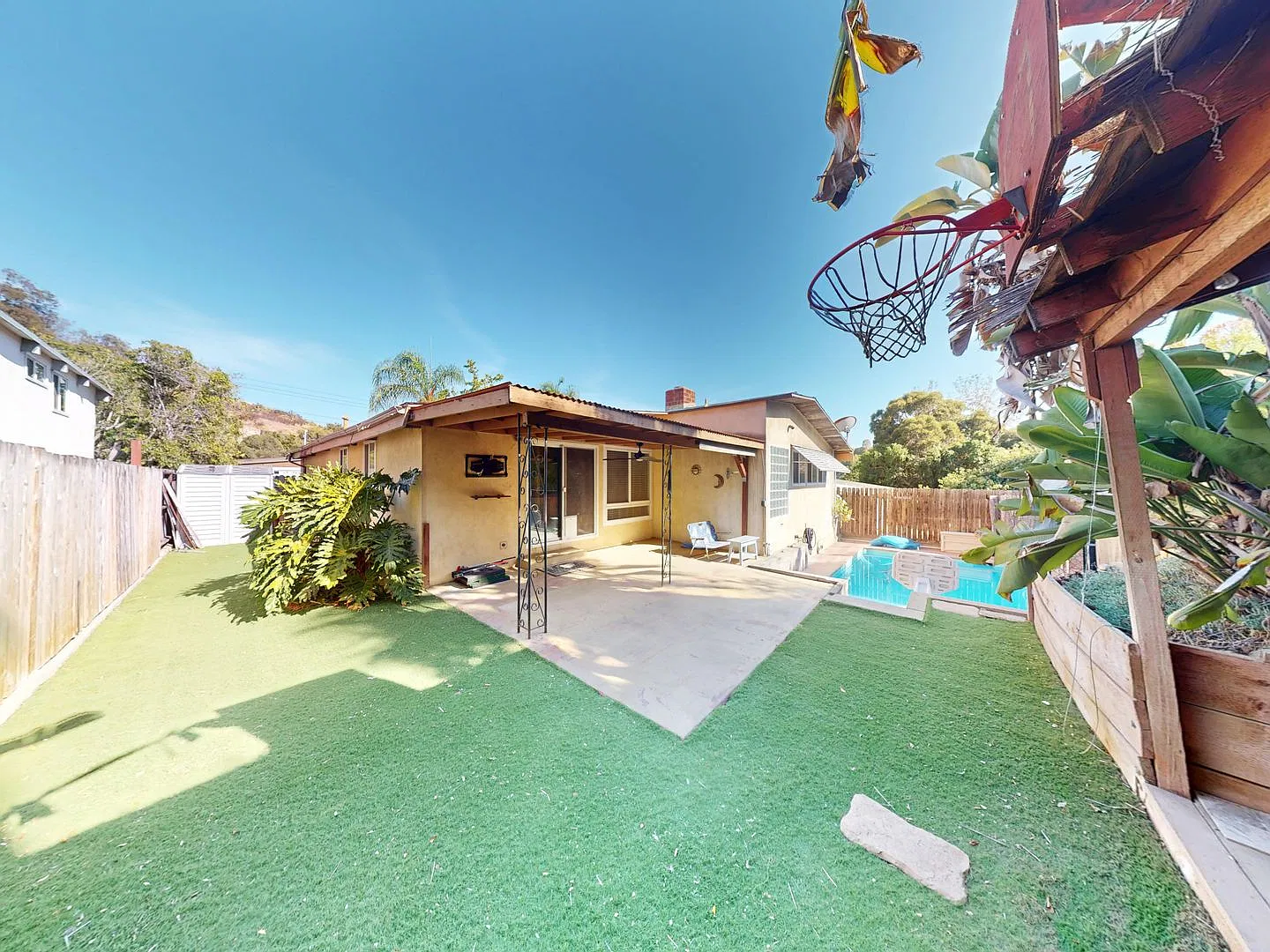 Spacious 4 Room (3 Bedrooms + Office) 2 Bath Pool House!! Right Next To Sdsu — Photo 3