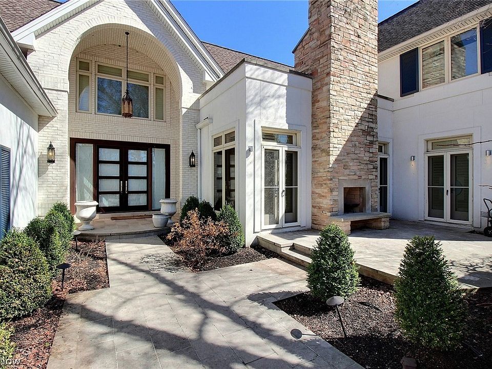 19486 Frazier Dr, Rocky River, OH 44116 | Zillow