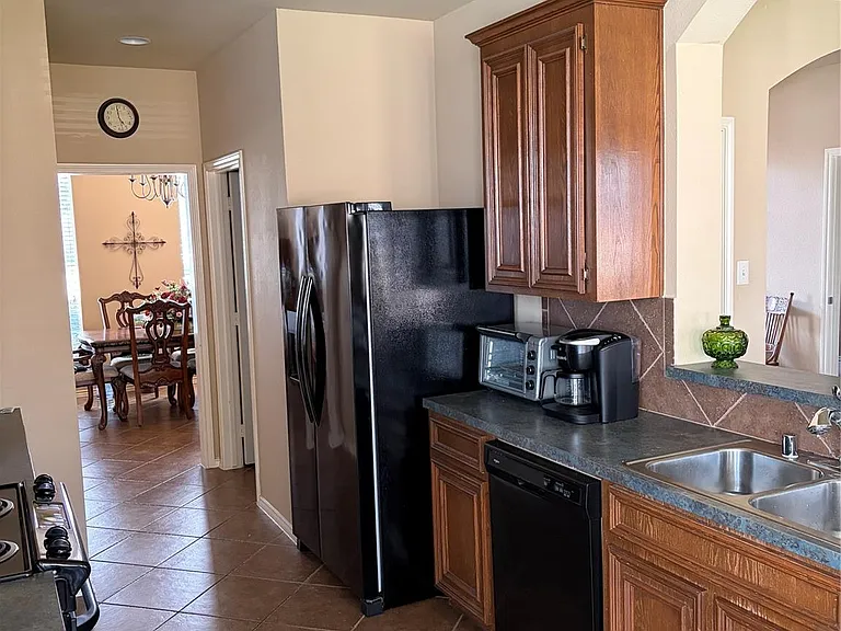 2515 Silverton Bnd — Photo 15