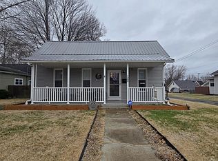 1209 E Walnut St, Washington, IN 47501