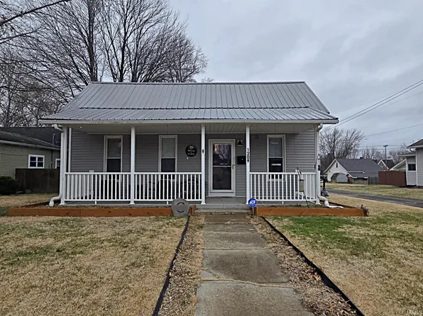 1209 E Walnut St, Washington, IN 47501