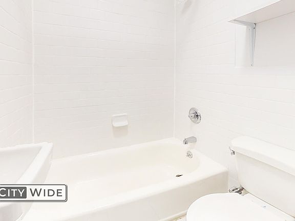 5th image of 224 E 89th St APT 1