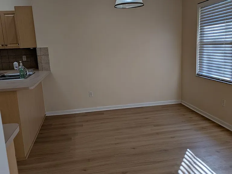 428 NW 96th Way — Photo 8