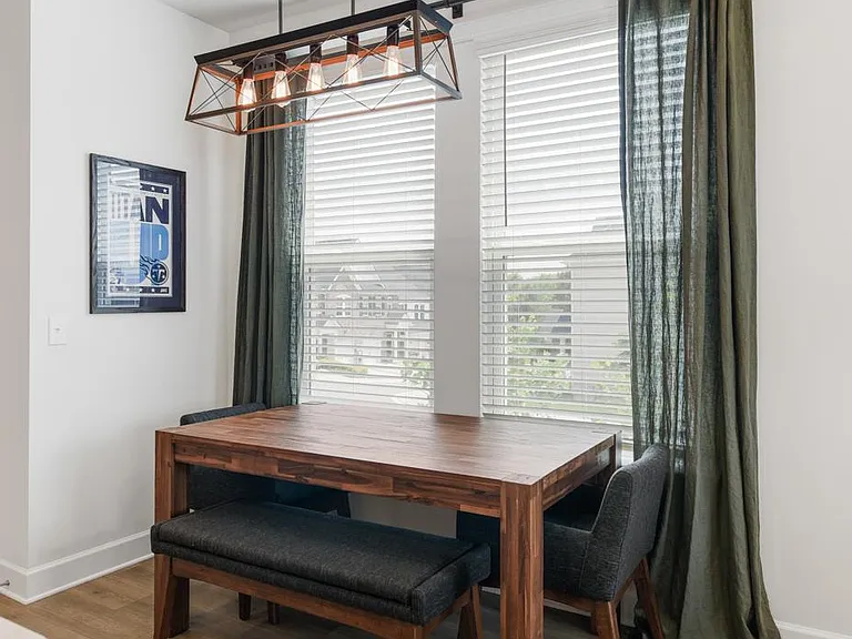 2712 Gossett Trl — Photo 11