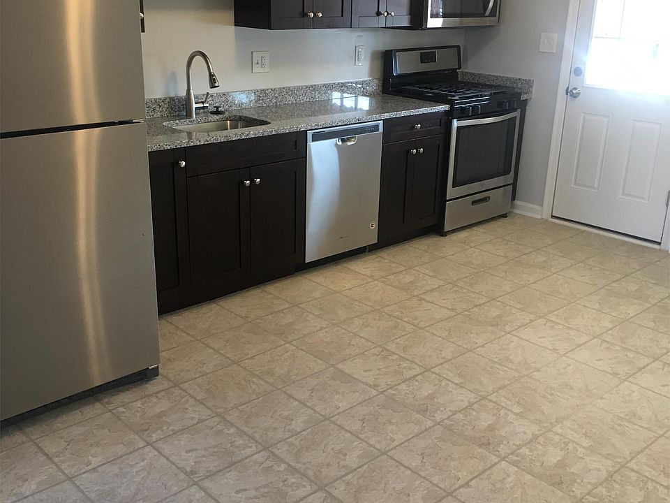 2nd image of 1301 Hillsway Ct