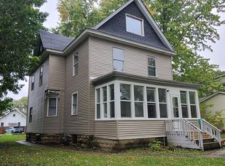 508 N 8th St, Rochelle, IL 61068