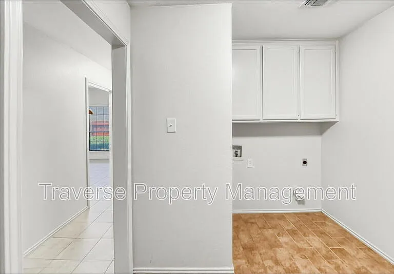 5407 Ledgestone Dr #5405 — Photo 21