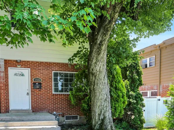 1725 Cumberland St, Harrisburg, PA 17103