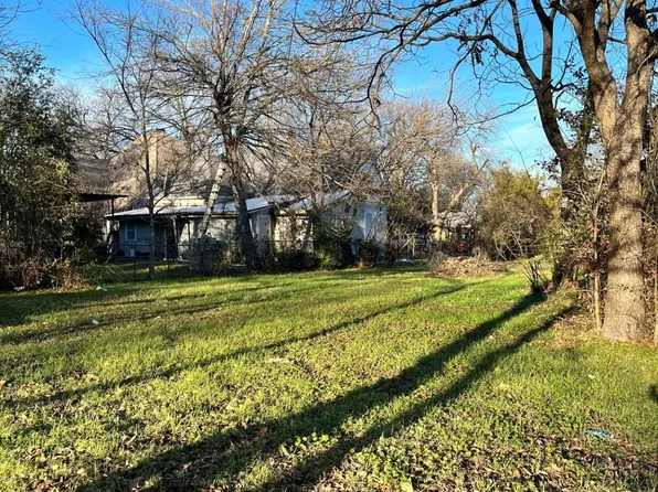 1100 N 16th St, Waco, TX 76707