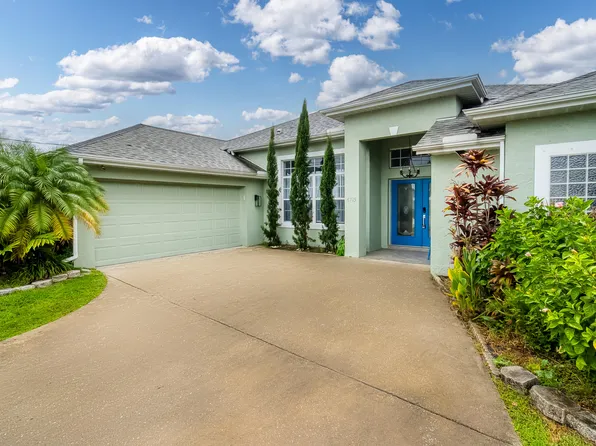 6715 NW Pinson Ct, Port Saint Lucie, FL 34983