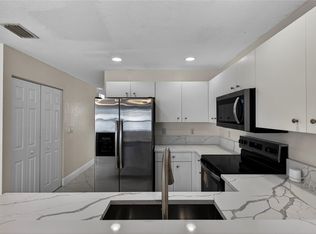 85 Citrus Park Ln, Boynton Beach, FL 33436