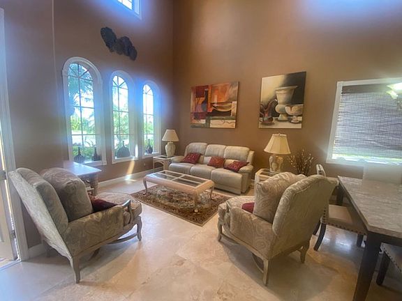 5th image of 15520 Laguna Hills Dr