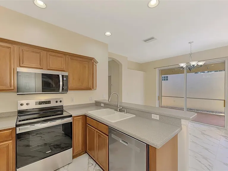 7803 33rd St E — Photo 20