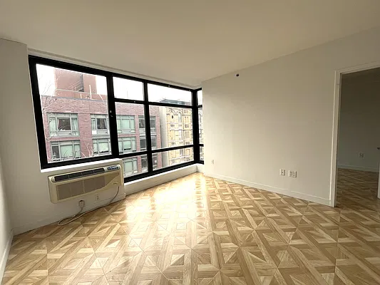 Rented by Akam Sales and Brokerage | media 2