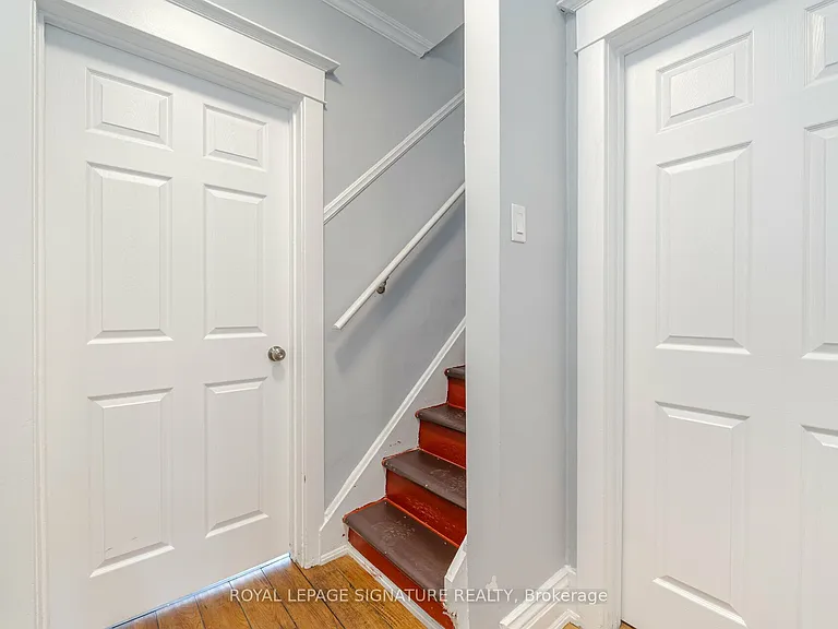 2291 Dundas St W #2 — Photo 14
