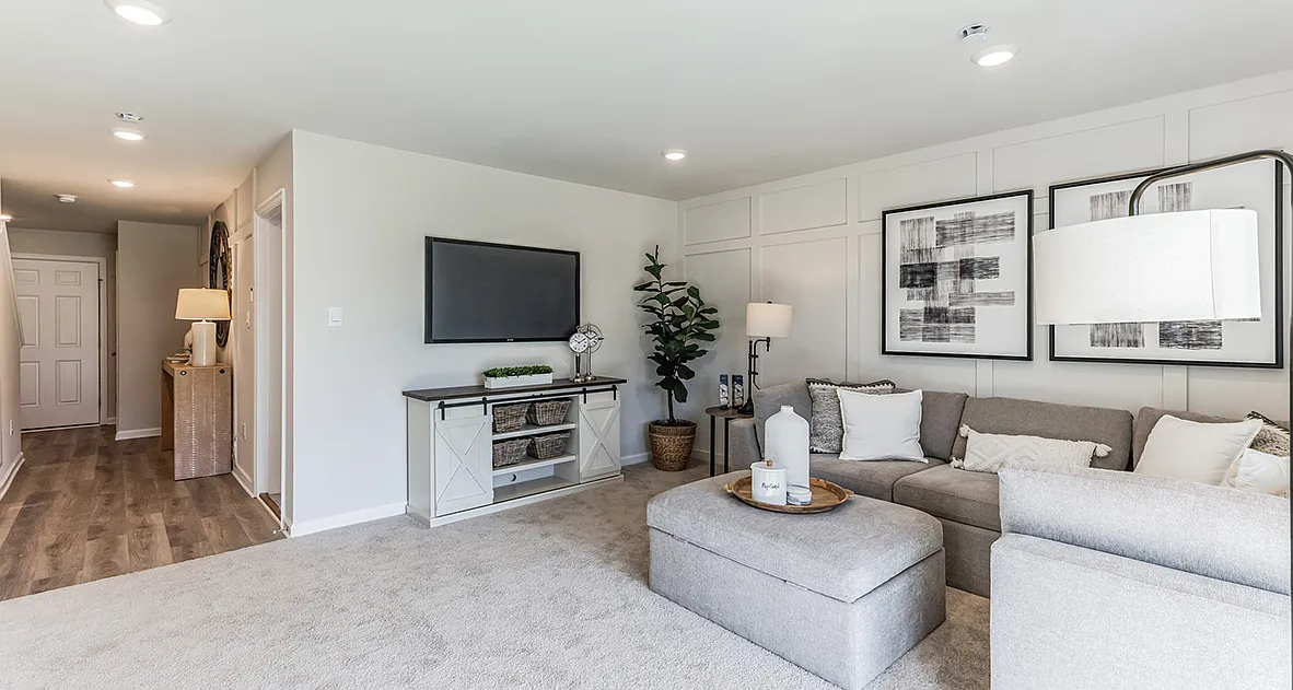 3 bed, 2.5 bath, 1969 sqft, $3,150 — Photo 1