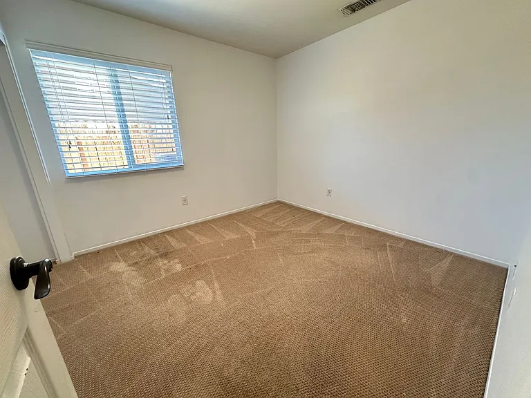 5216 Verenda Ave — Photo 21