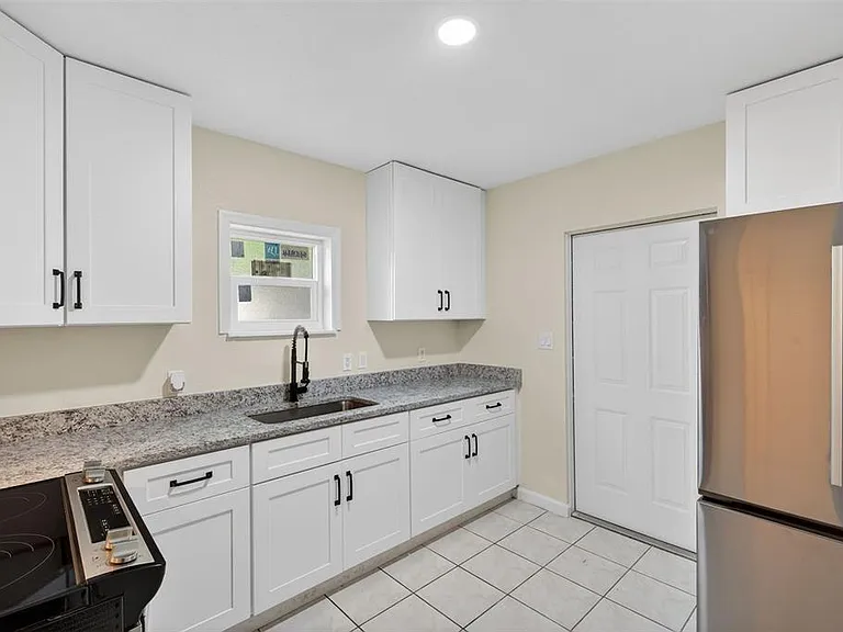 5136 68th St N #C — Photo 15