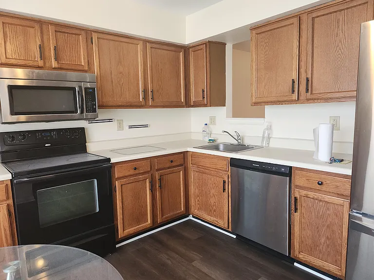8212 Londonderry Ct — Photo 6