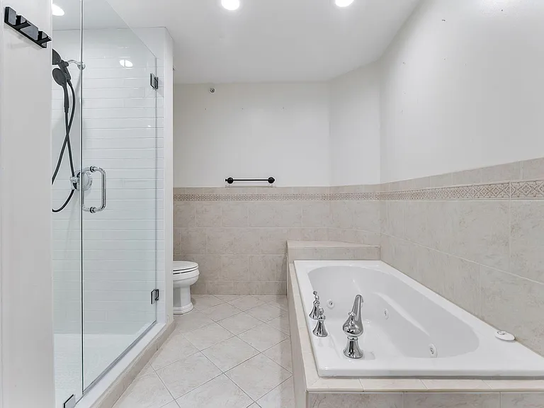 1035 W Heritage Club Cir — Photo 8