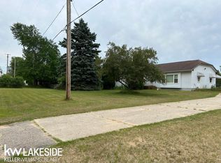 5196 E Stanley Rd, Flint, MI 48506