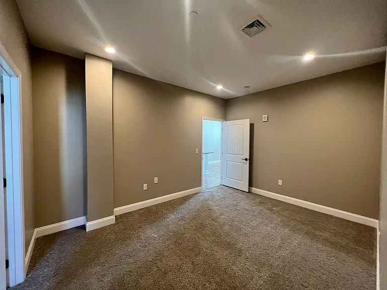 33 E Northampton St #104 — Photo 11