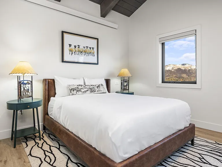 Upper Level Queen Bedroom 2