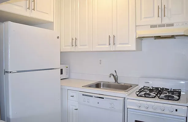 Rented by Corcoran | media 7