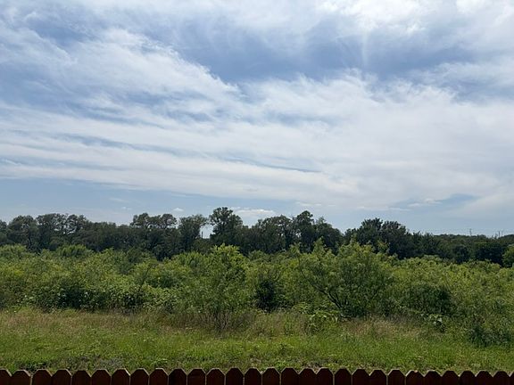 2nd image of 1020 Vista View Dr #1201