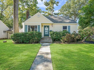 23 Buckeye Road, Glen Cove, NY, 11542